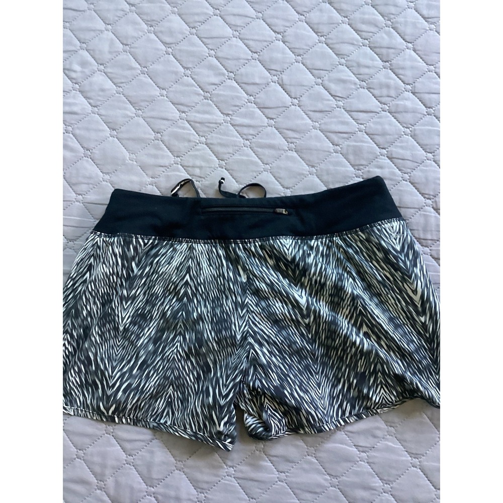 Nike Dri Fit Women‎ Size Med Running Shorts - Picture 9 of 9